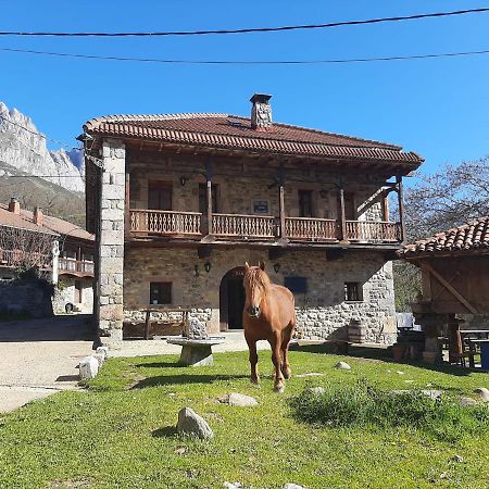 Отель La Casa Vieja En Valdeon Сото-де-Вальдеон Экстерьер фото